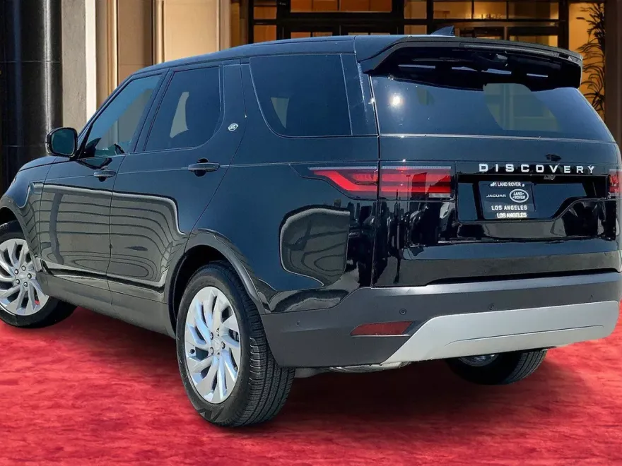 2025 Land Rover Discovery S photo 1