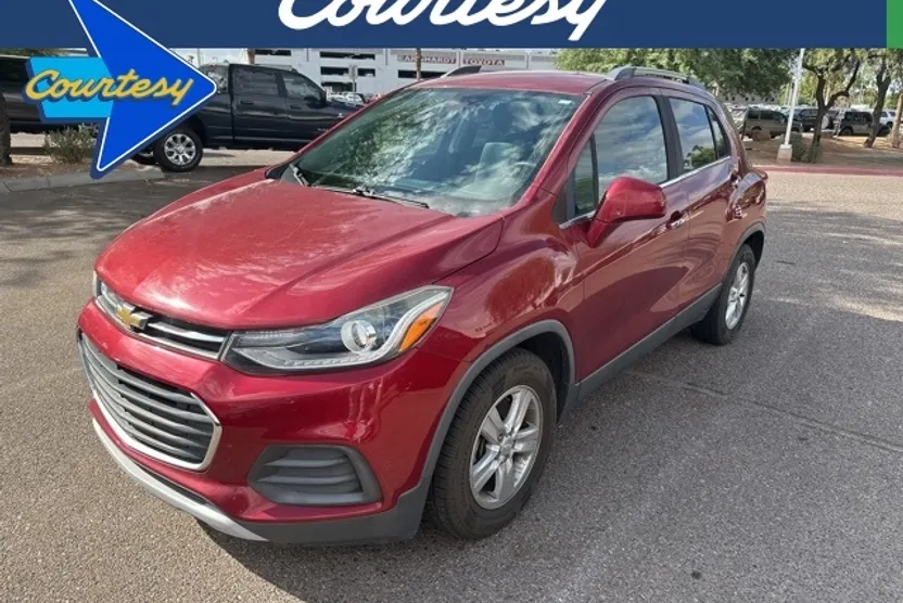 2018 Chevrolet Trax LT photo 1