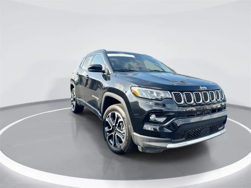 2024 Jeep Compass Limited photo 1