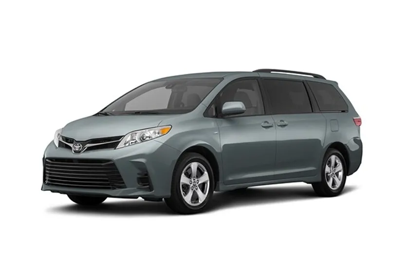 2018 Toyota Sienna LE photo 1