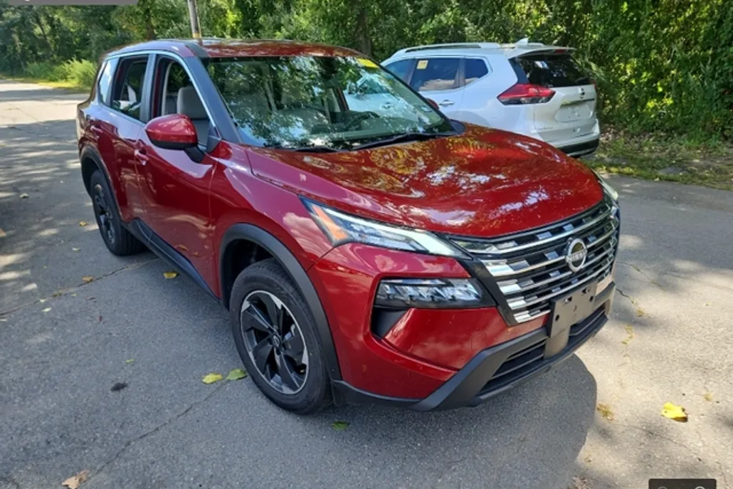 2024 Nissan Rogue SV photo 1