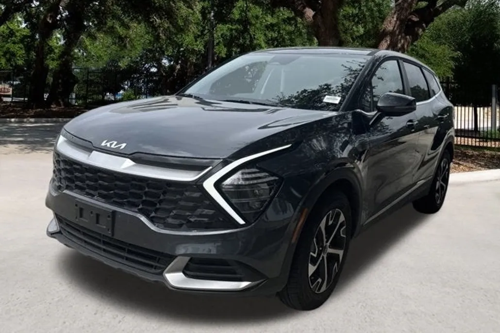 2025 Kia Sportage EX photo 1
