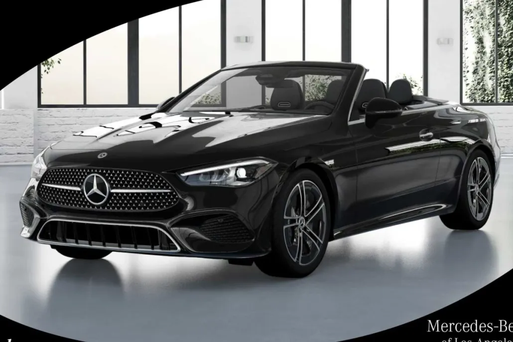 2025 Mercedes Benz CLE 300 4MATIC photo 1
