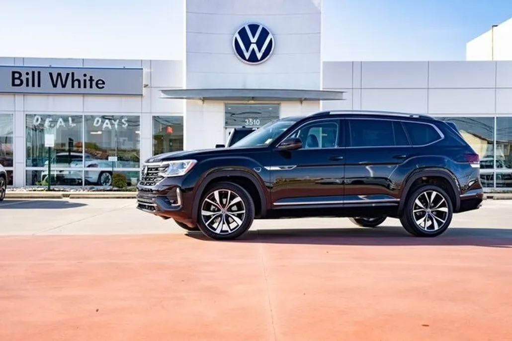2025 Volkswagen Atlas SEL Premium R-Line photo 1