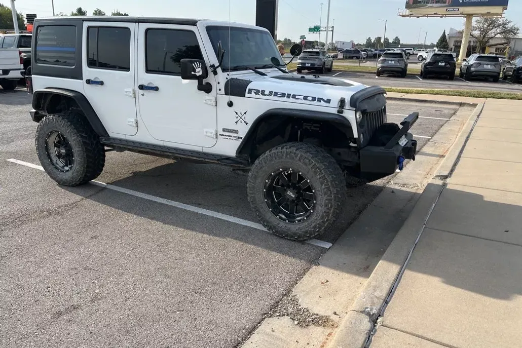 2018 Jeep Wrangler Unlimited Rubicon Recon photo 1