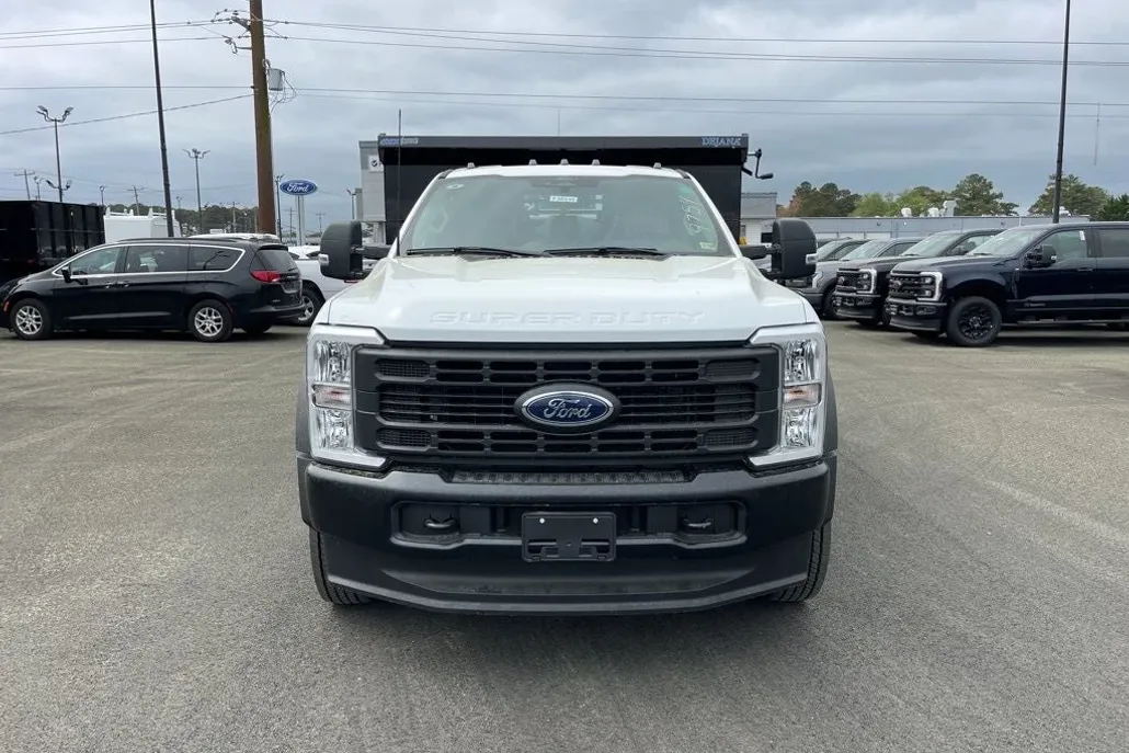2024 Ford F-550 XL photo 1
