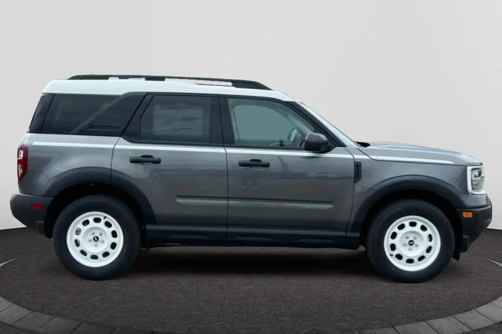 2025 Ford Bronco Sport Heritage photo 1