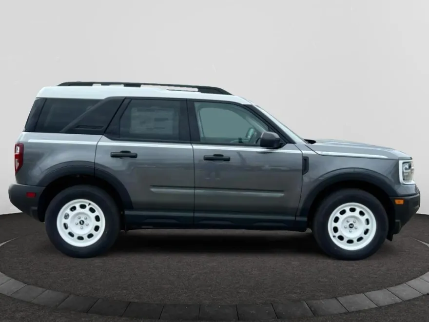 2025 Ford Bronco Sport Heritage photo 1