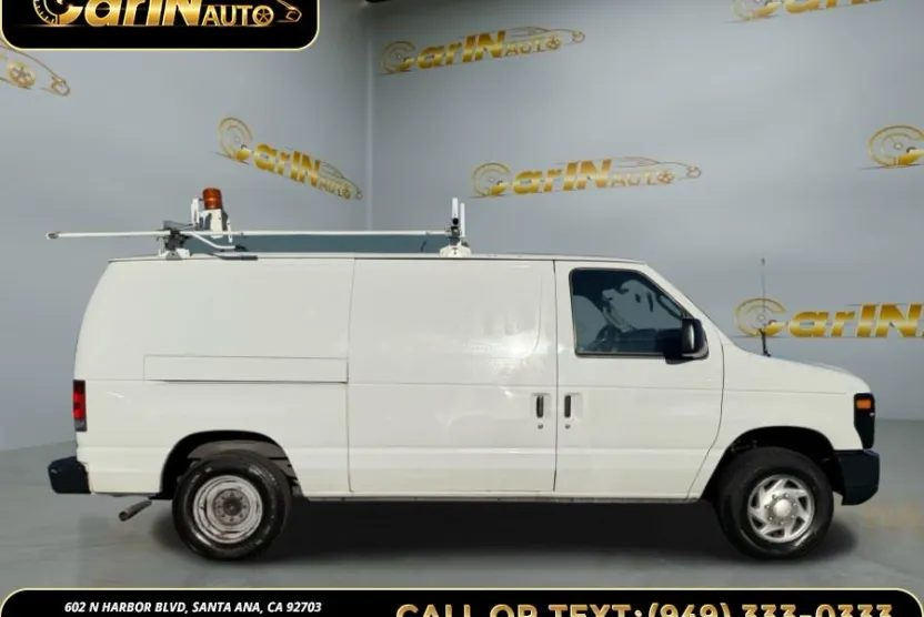 2013 Ford E-150 photo 1