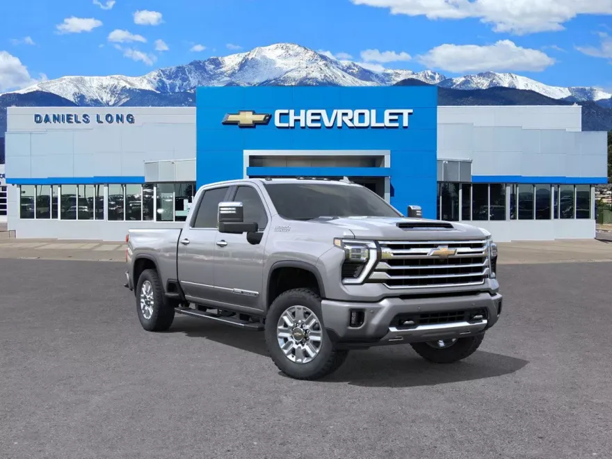 2025 Chevrolet Silverado 3500HD High Country photo 1