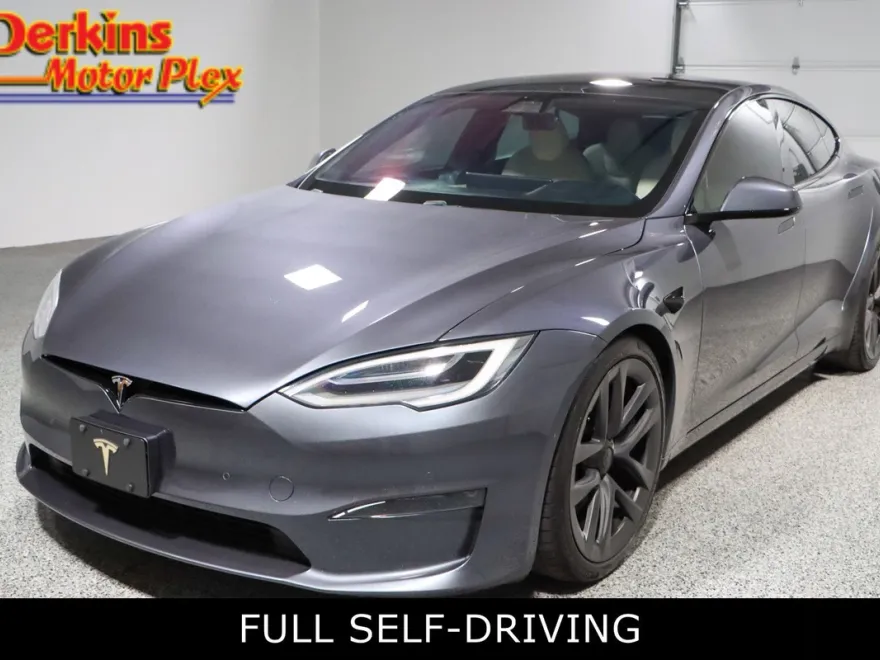2021 Tesla Model S Plaid photo 1