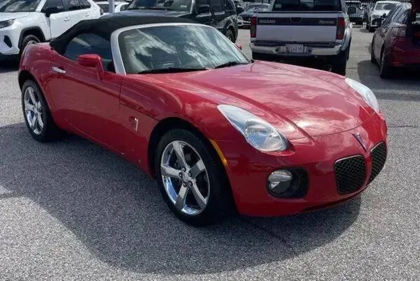 2007 Pontiac Solstice Convertible photo 1