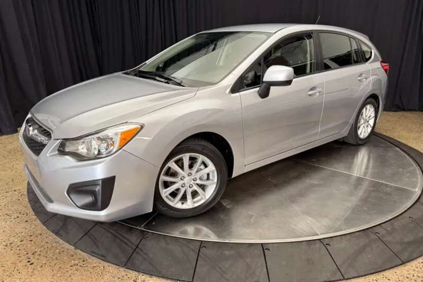 2013 Subaru Impreza 2.0i Premium photo 1