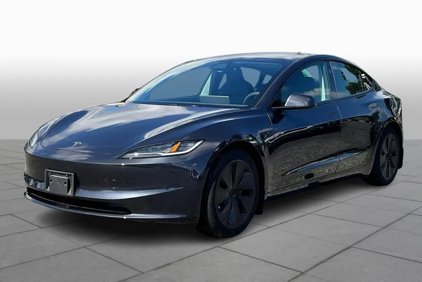 2024 Tesla Model 3 photo 1