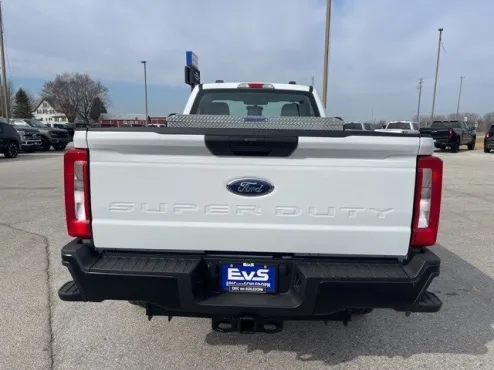 2025 Ford F-250 photo 4