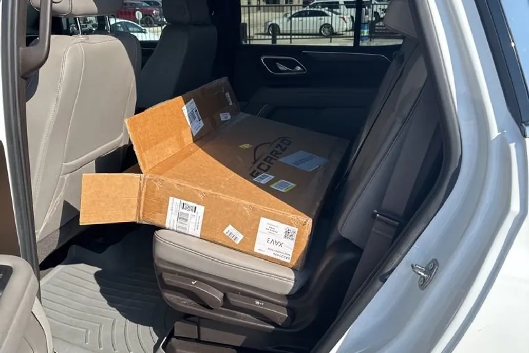 2021 Gmc Yukon SLT photo 1