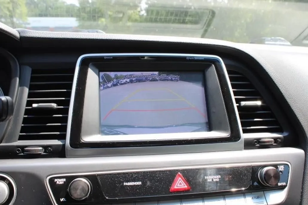 2018 Hyundai Sonata SEL photo 1