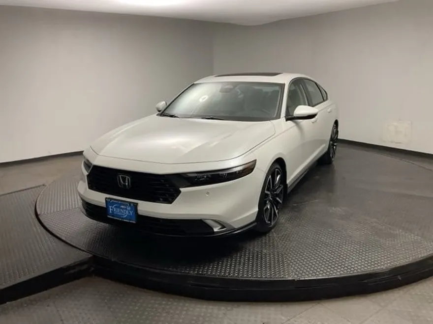 2025 Honda Accord Hybrid Touring photo 1