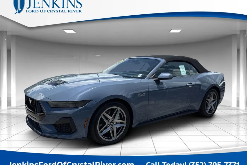 2025 Ford Mustang GT Premium photo 1