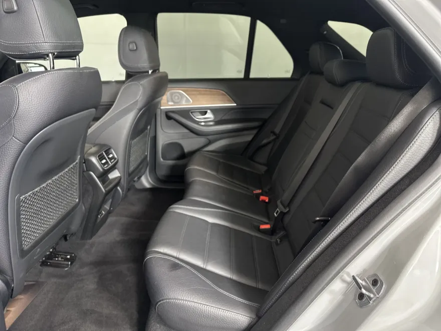 2024 Mercedes Benz GLE 450 photo 1