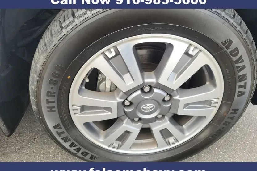 2019 Toyota Tundra Platinum Grade photo 1