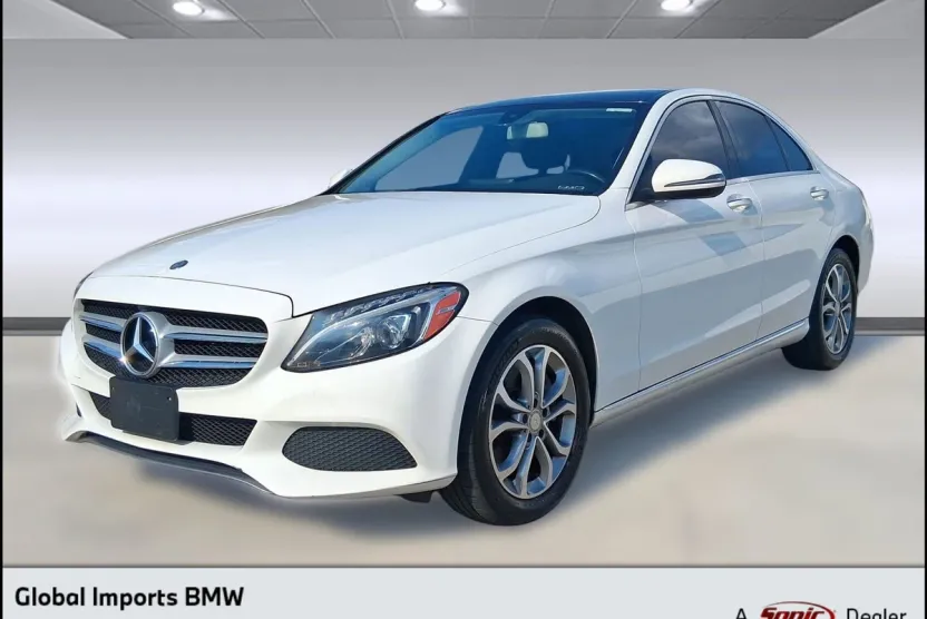 2016 Mercedes Benz C 300 4MATIC Sedan photo 1