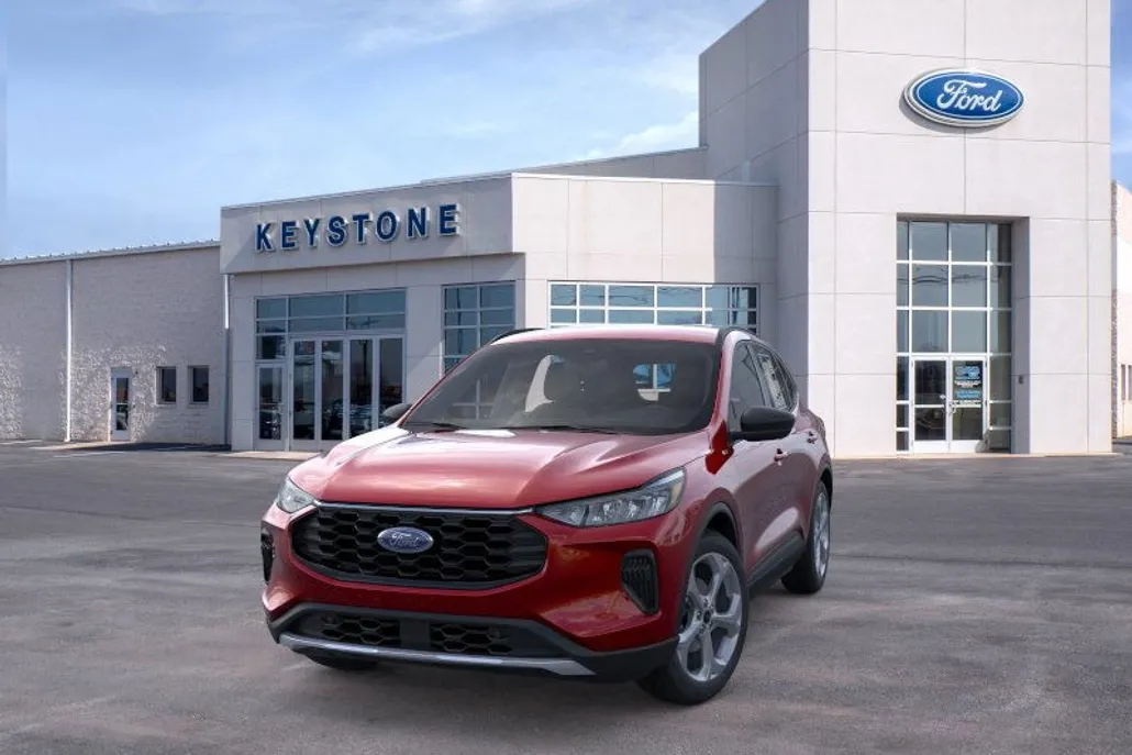 2025 Ford Escape ST-Line photo 1