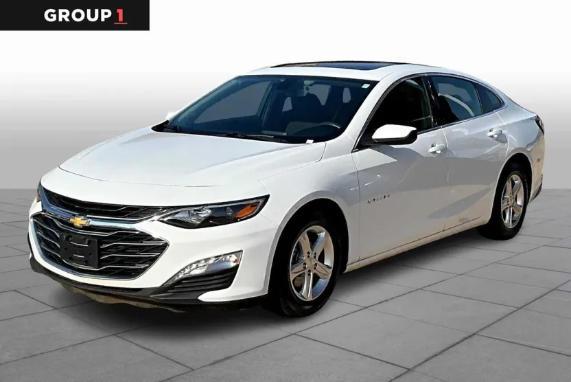 2022 Chevrolet Malibu 1LT photo 1