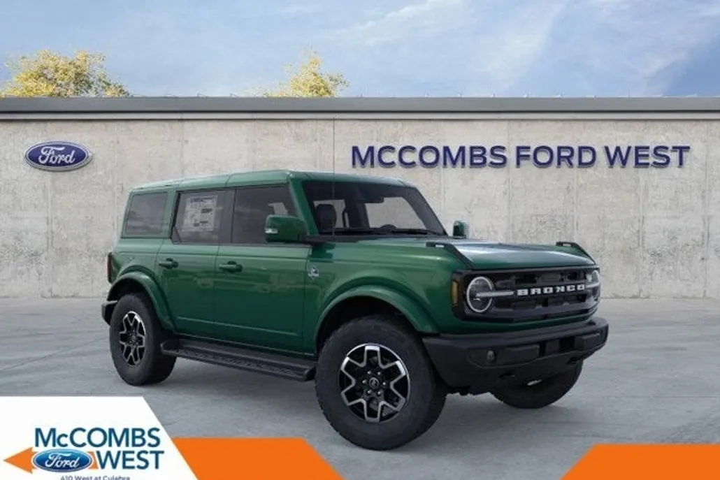 2025 Ford Bronco Outer Banks photo 1