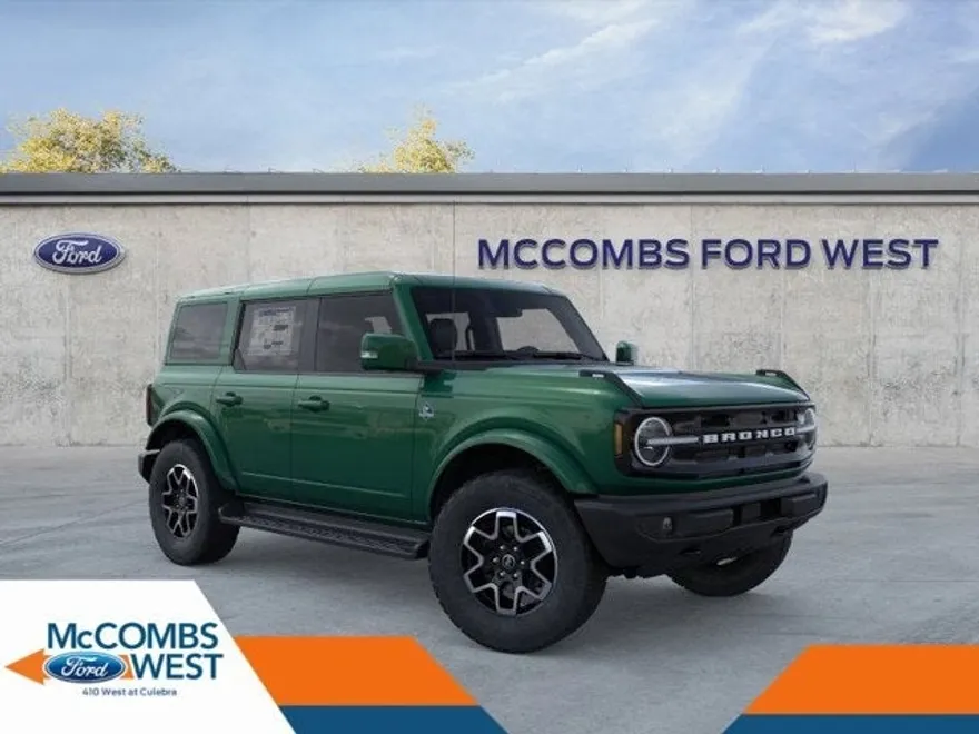 2025 Ford Bronco Outer Banks photo 1
