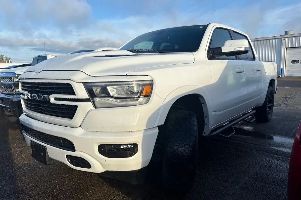2022 Ram 1500 Laramie photo 1