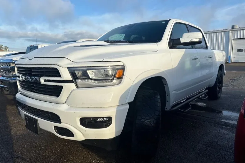 2022 Ram 1500 Laramie photo 1