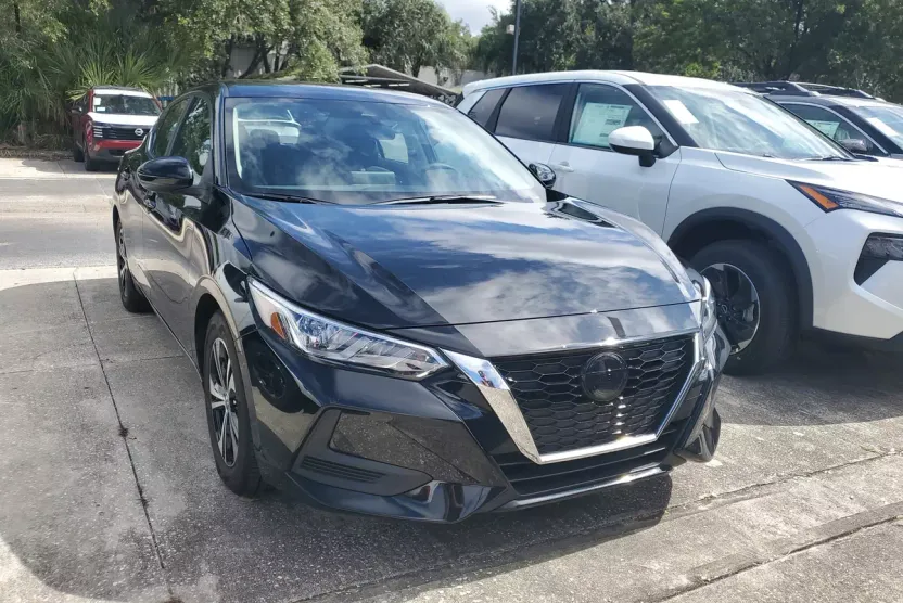 2022 Nissan Sentra SV photo 1