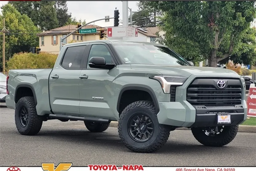 2026 Toyota Tundra SR5 CrewMax photo 1