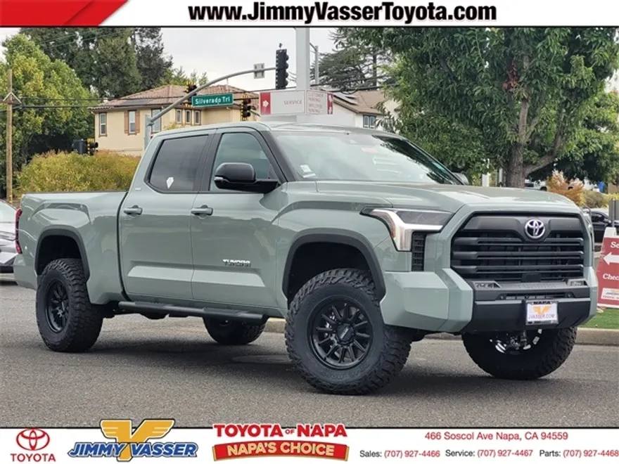 2026 Toyota Tundra SR5 CrewMax photo 1