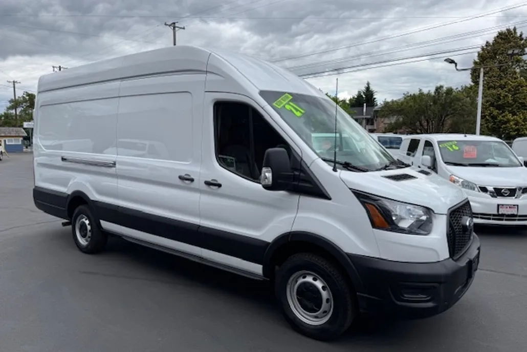 2021 Ford Transit Cargo Van photo 1