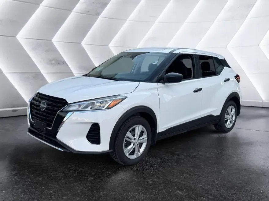 2024 Nissan Kicks S photo 1