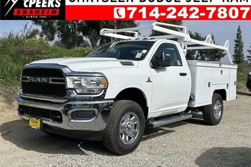 2024 Ram 3500 Tradesman photo 1