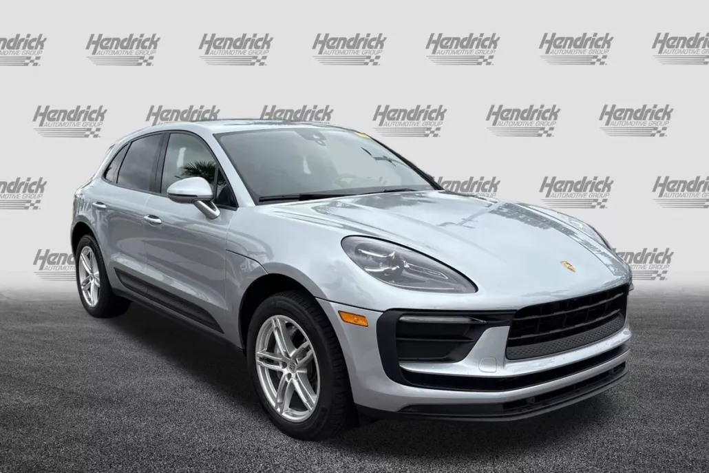 2022 Porsche Macan photo 1