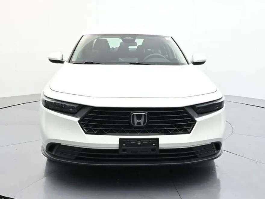 2023 Honda Accord LX photo 1