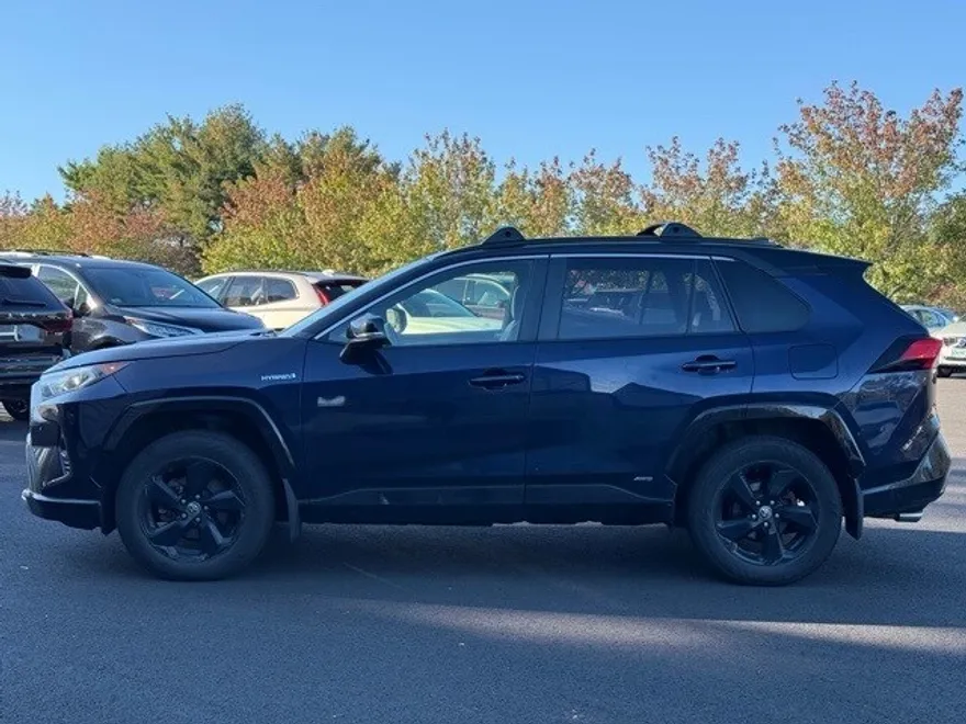 2020 Toyota RAV4 Hybrid XSE photo 1