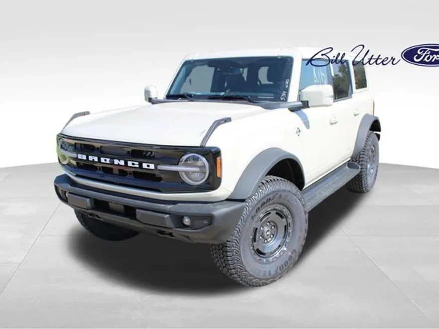 2025 Ford Bronco Outer Banks photo 1