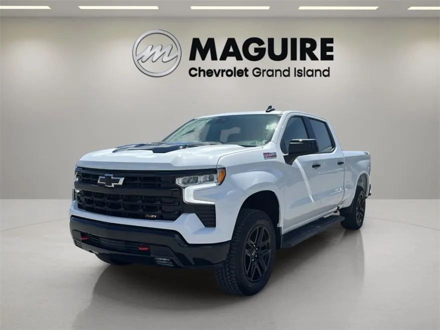 2024 Chevrolet Silverado 1500 LT Trail Boss photo 1