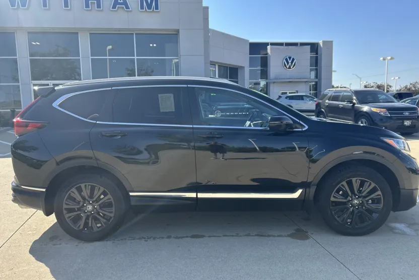 2022 Honda CR-V Touring photo 1