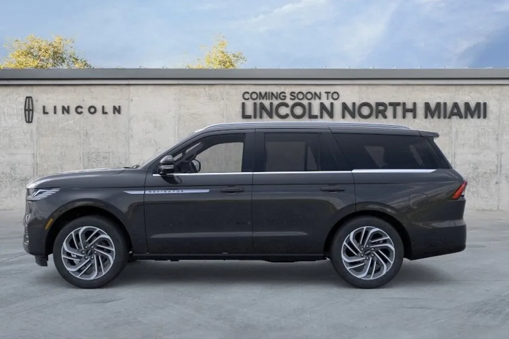 2025 Lincoln Navigator Reserve photo 1