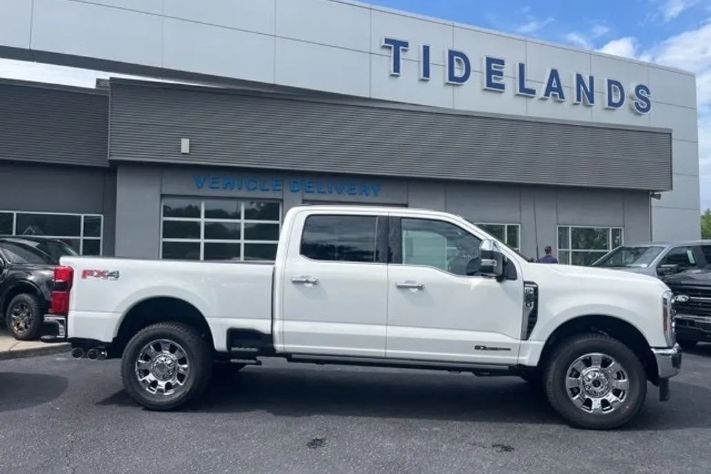 2025 Ford F-250 King Ranch photo 1