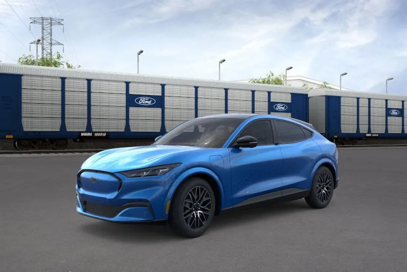 2025 Ford Mustang Mach-E Premium photo 1