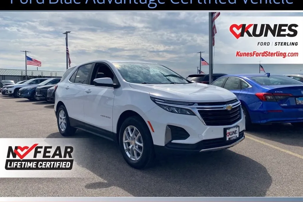 2024 Chevrolet Equinox LT photo 1