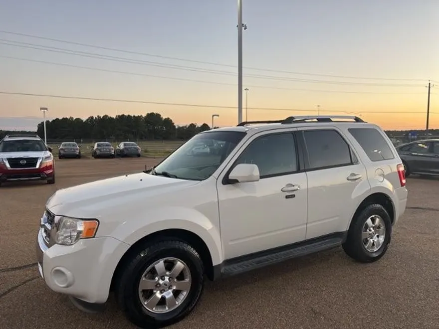 2011 Ford Escape Limited photo 1