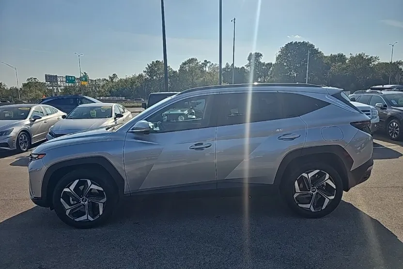 2023 Hyundai Tucson Limited photo 1
